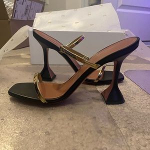 AUTHENTIC Amina Muaddi Henson Slipper Black with Gold Chain Size IT39/US9 NIB